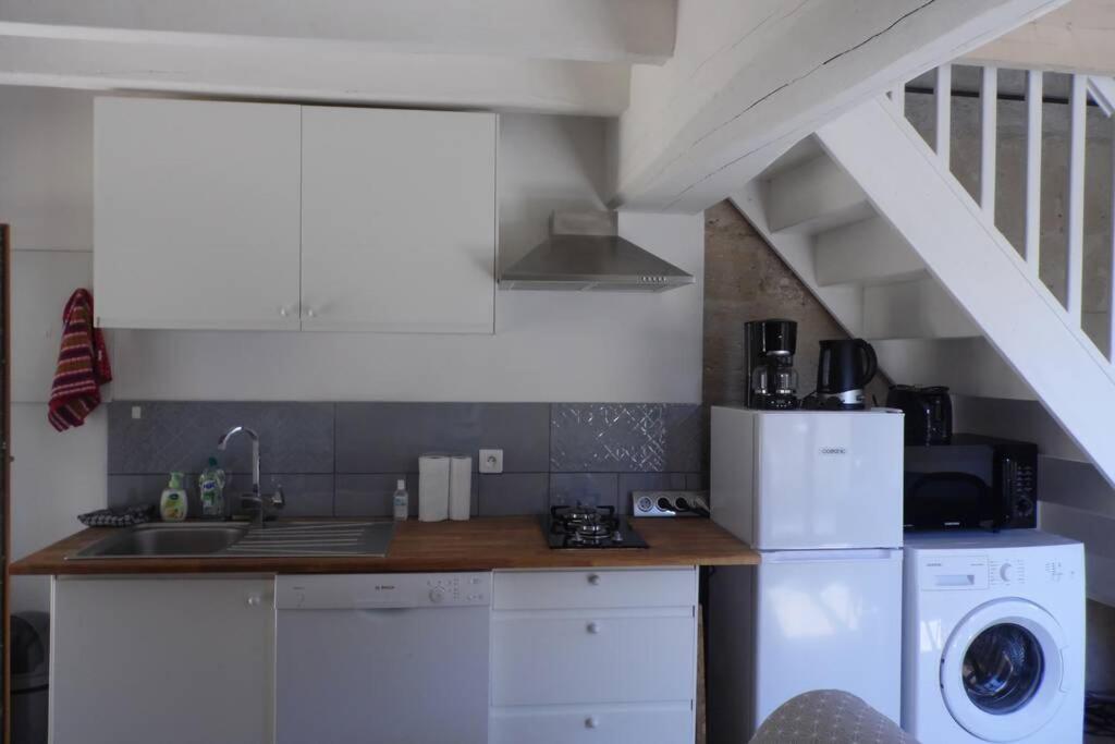 Doue-en-Anjou Maisonnette Climatisee Avec Parking Prive מראה חיצוני תמונה